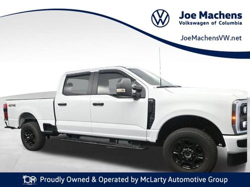 Oxford White 2024 Ford F-250 XL