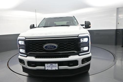 Oxford White 2024 Ford F-250 XL