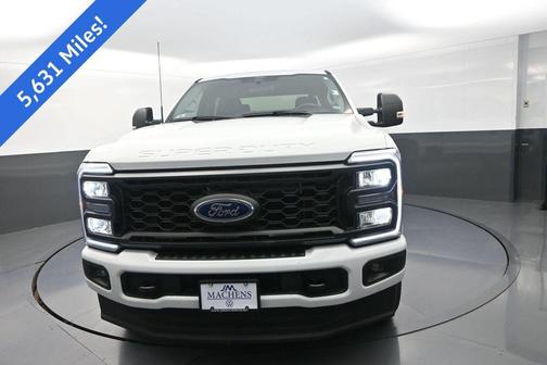 Oxford White 2024 Ford F-250 XL