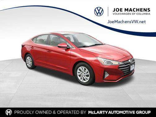 2019 Hyundai ELANTRA SE