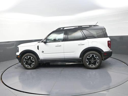 Oxford White 2024 Ford Bronco Sport Outer Banks