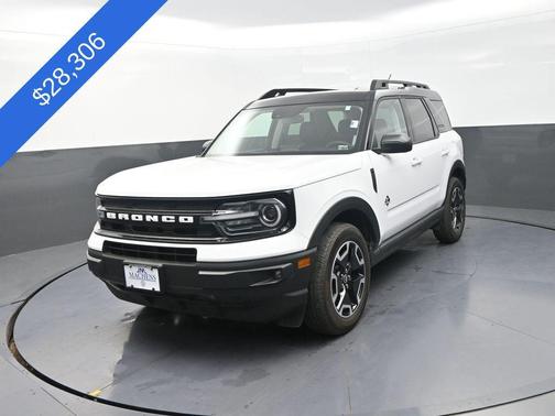 Oxford White 2024 Ford Bronco Sport Outer Banks
