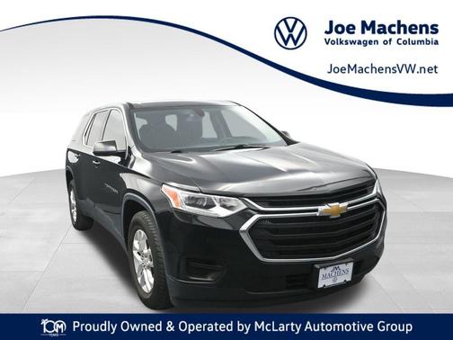 Mosaic Black Metallic 2020 Chevrolet Traverse LS