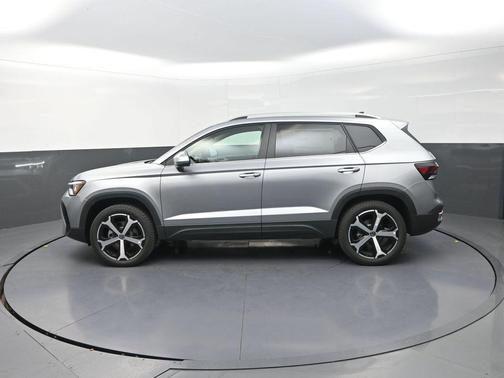 Pyrite Silver Metallic 2026 Volkswagen Taos SEL