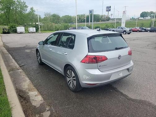 2016 Volkswagen e-Golf SEL Premium