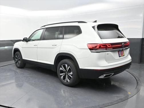 2025 Volkswagen Atlas 2.0T SE