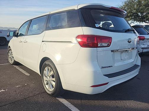 2018 Kia Sedona L