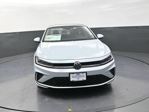 2026 Volkswagen Jetta 1.4T SE