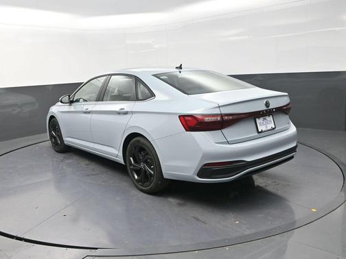 2026 Volkswagen Jetta 1.4T SE