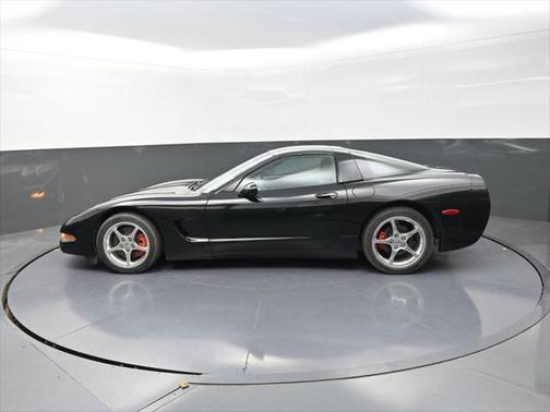 2002 Chevrolet Corvette Base