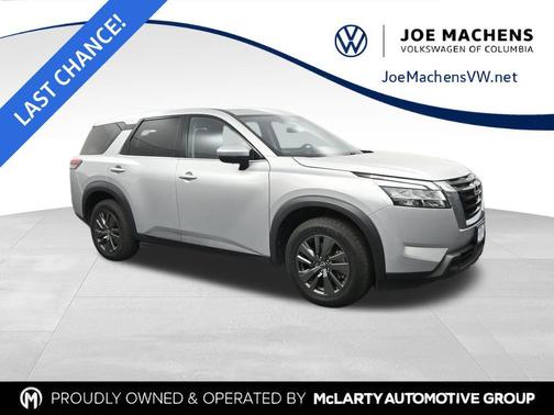 2022 Nissan Pathfinder S 4WD