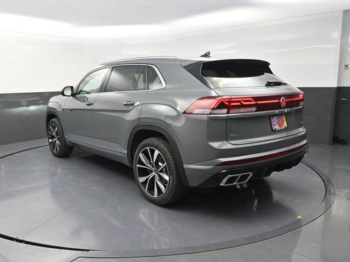 2025 Volkswagen Atlas Cross Sport 2.0T SEL Premium