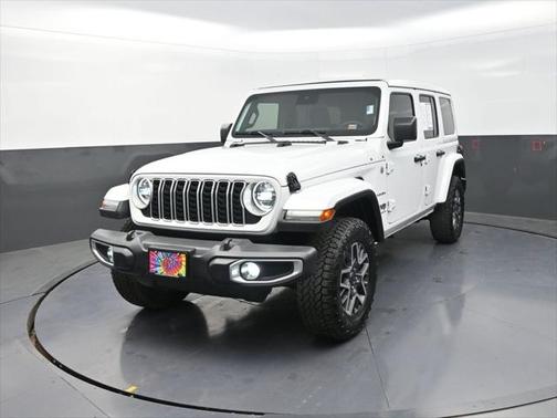 2024 Jeep Wrangler 4-Door Sahara 4x4