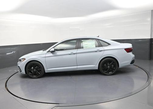 Monument Gray 2026 Volkswagen Jetta 1.4T SE