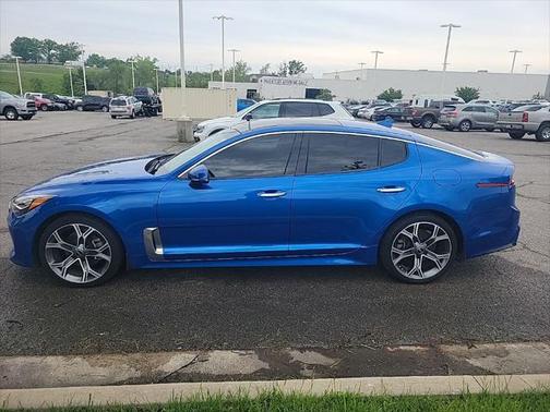2019 Kia Stinger Base