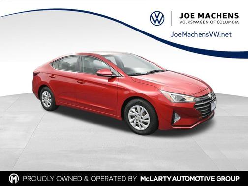 2019 Hyundai ELANTRA SE