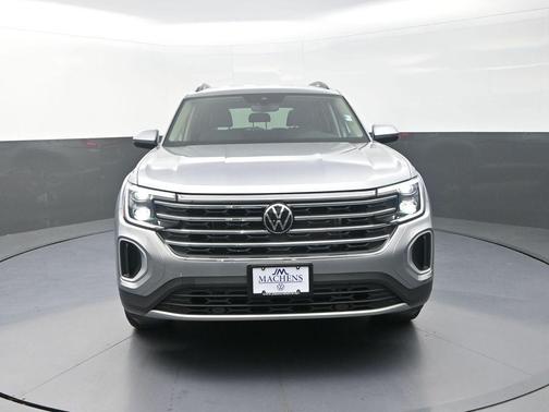 silver mist metallic 2026 Volkswagen Atlas 2.0T SE