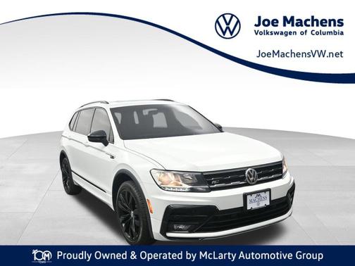 Pure White 2021 Volkswagen Tiguan 2.0T SE R-Line Black