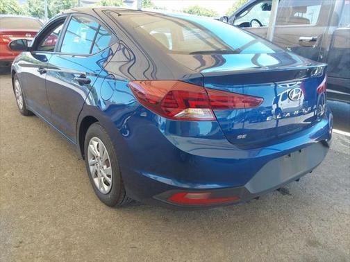 2020 Hyundai ELANTRA SE