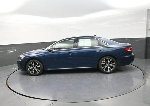 2022 Volkswagen Passat 2.0T SE
