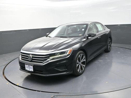 2022 Volkswagen Passat 2.0T SE
