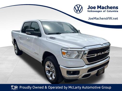 Bright White Clearcoat 2021 RAM 1500 Big Horn/Lone Star