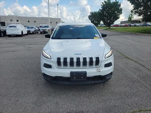 2016 Jeep Cherokee Sport
