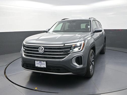 Pure Gray 2026 Volkswagen Atlas 2.0T SE w/Technology 4MOTION