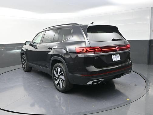 2024 Volkswagen Atlas 2.0T SE w/Technology 4MOTION