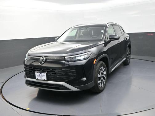 deep black pearl 2026 Volkswagen Tiguan 2.0T S 4MOTION