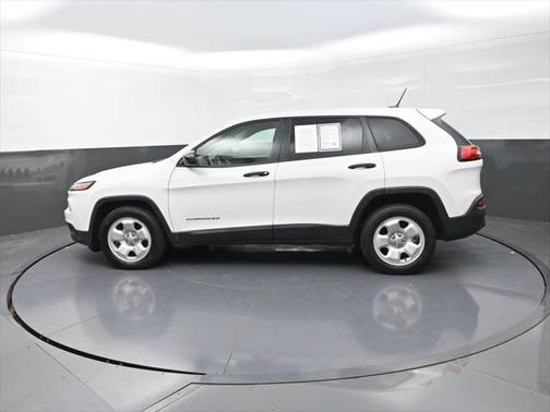 2016 Jeep Cherokee Sport
