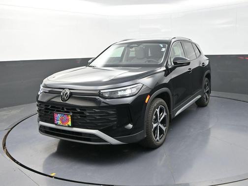 2025 Volkswagen Tiguan 2.0T SE 4MOTION