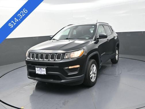 Diamond Black Crystal Pearlcoat 2018 Jeep Compass Sport