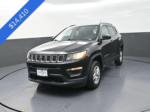 Diamond Black Crystal Pearlcoat 2018 Jeep Compass Sport