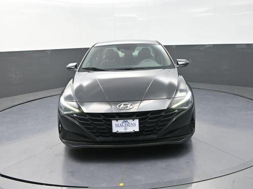 2021 Hyundai ELANTRA SE