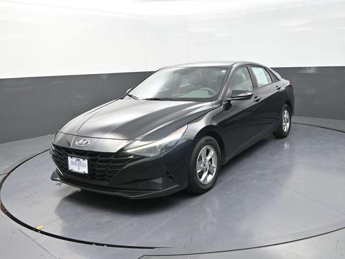 2021 Hyundai ELANTRA SE
