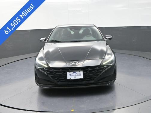 2021 Hyundai ELANTRA SE