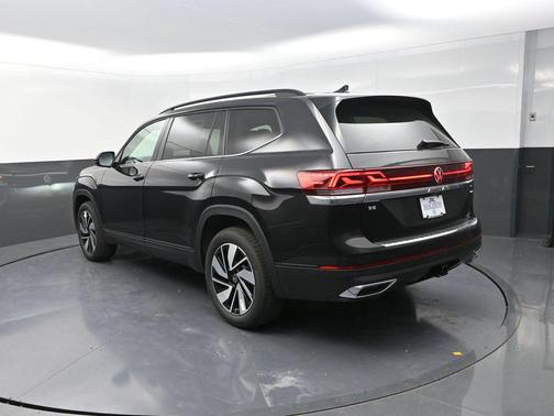 2026 Volkswagen Atlas 2.0T SE w/Technology 4MOTION