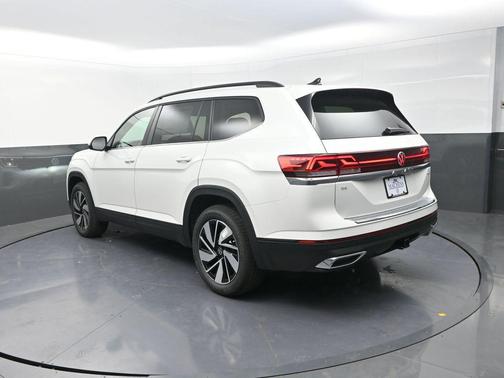 2026 Volkswagen Atlas 2.0T SE w/Technology 4MOTION