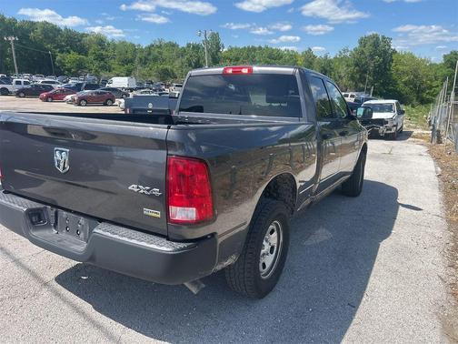 Granite Crystal Metallic Clearcoat 2019 RAM 1500 Tradesman