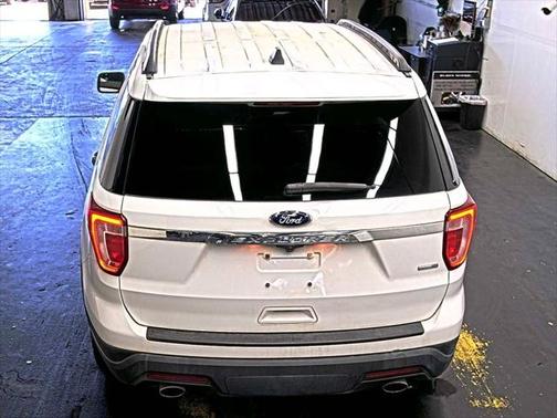 2018 Ford Explorer Base