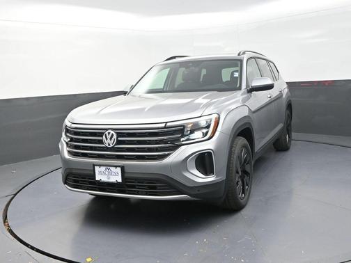 2026 Volkswagen Atlas 2.0T SE w/Technology 4MOTION