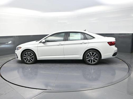 2025 Volkswagen Jetta 1.5T SE