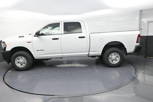 2020 RAM 2500 Tradesman Crew Cab 4X4 6'4' Box
