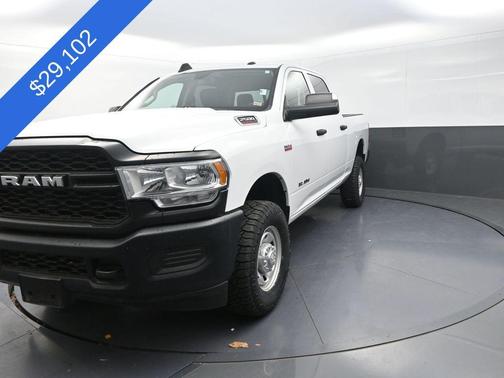 2020 RAM 2500 Tradesman Crew Cab 4X4 6'4' Box