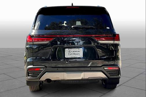 2025 Lexus LX 700h Luxury