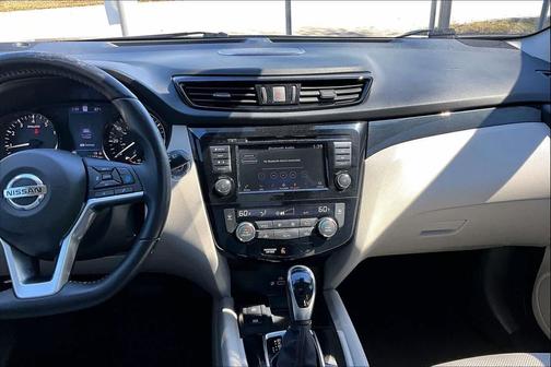 2021 Nissan Rogue Sport SL