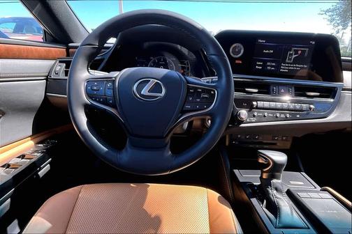 2022 Lexus ES 350 Base