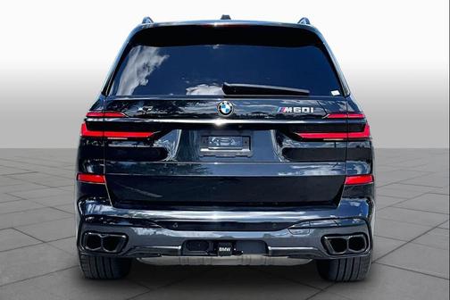 Black Sapphire Metallic 2025 BMW X7 M60i