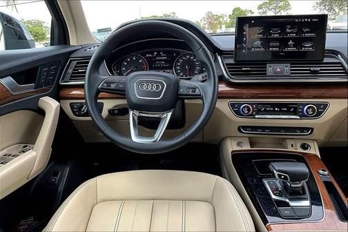 2022 Audi Q5 45 S line Premium